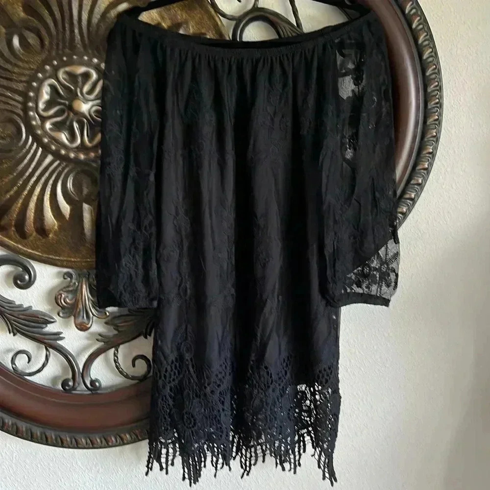 HALO Women’s Black Lace Fringe Sheer Floral Lined Boho 3/4 Sleeve Top Medium